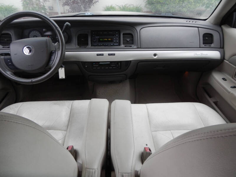 mercury grand marquis 2008 2MEHM75V68X610291 image mercury grand marquis 2008 2MEHM75V68X610291 image